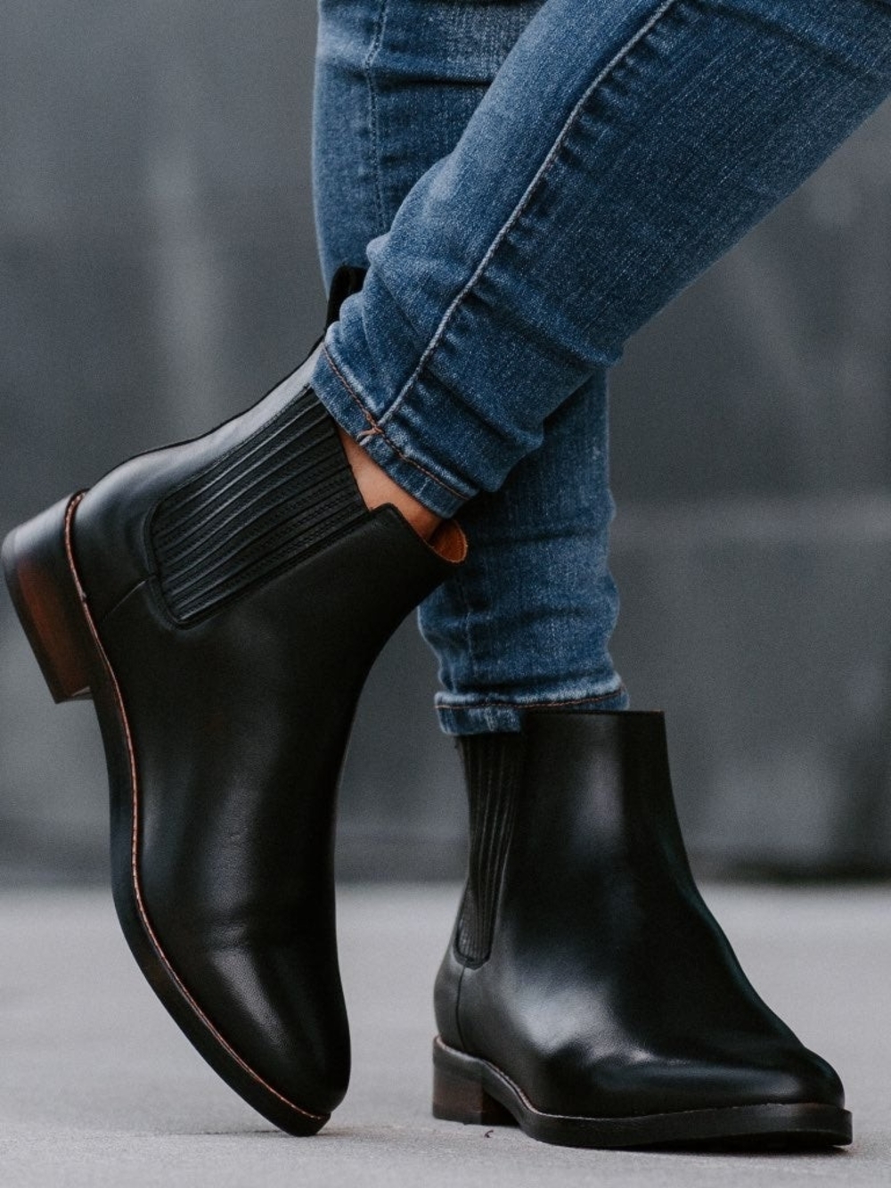 Thursday Boot Company Black Leather Chelsea Ankle Boots - Picture 2 of 8